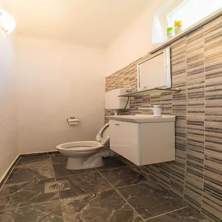 Tranquil And Stylish Kastel Novi - With Garden * Kaštela