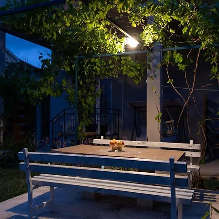 Tranquil And Stylish Kastel Novi - With Garden Appartamento Kaštela