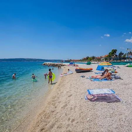 Apartment Tranquil And Stylish Kastel Novi - With Garden